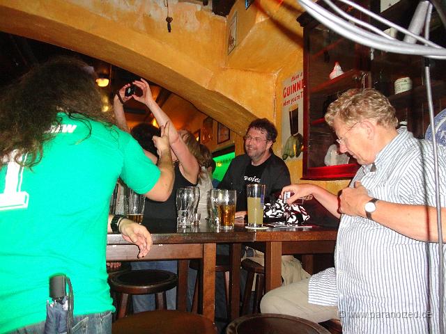 2014 Kiliians extrem HEISS 014.jpg - Kurze Pause, schnelles Getränk